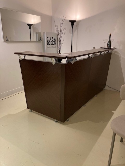 Reception desk